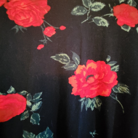 Hearts Hips body con dress - Picture 2 of 2